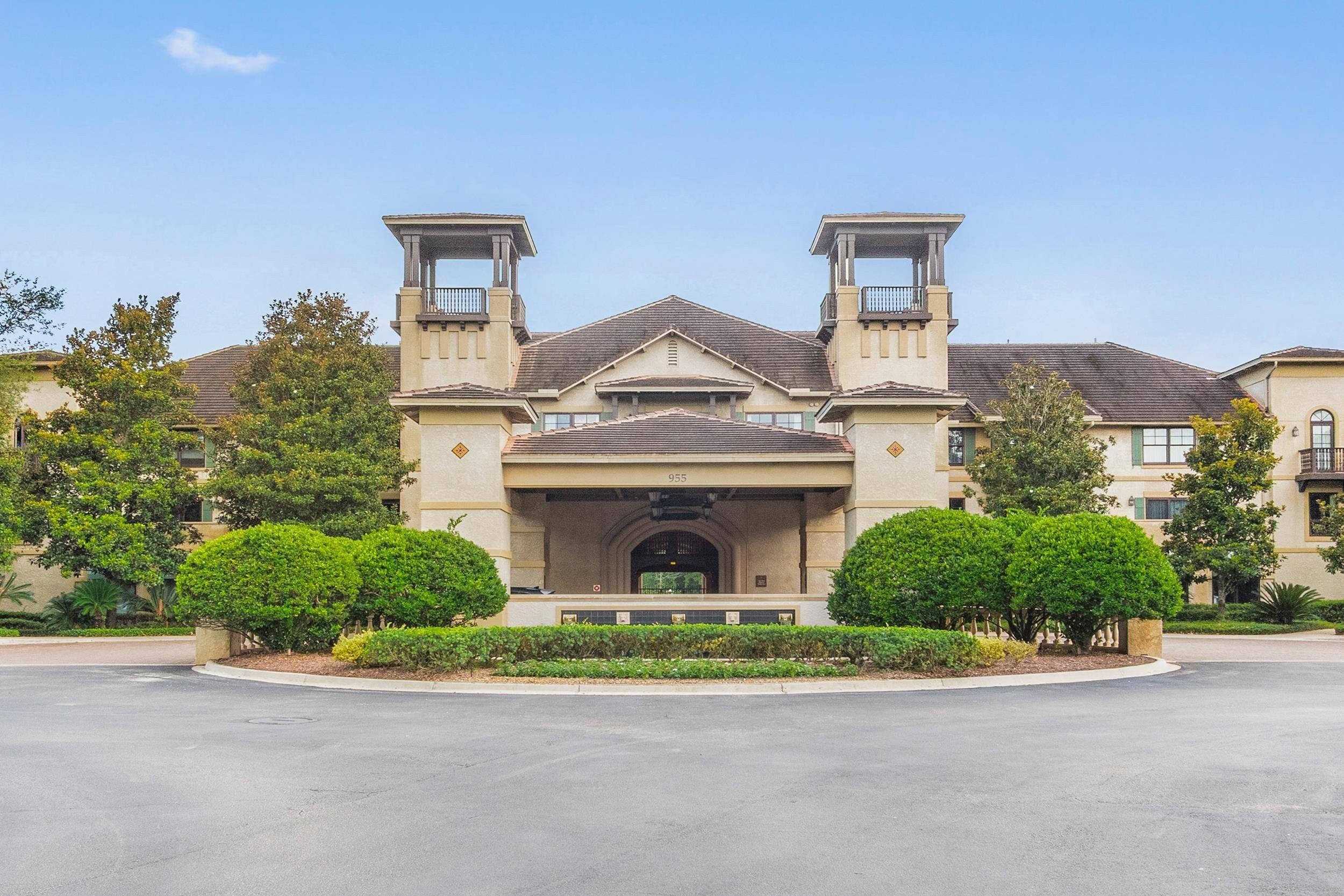 Property Image for 955 Registry Blvd 2