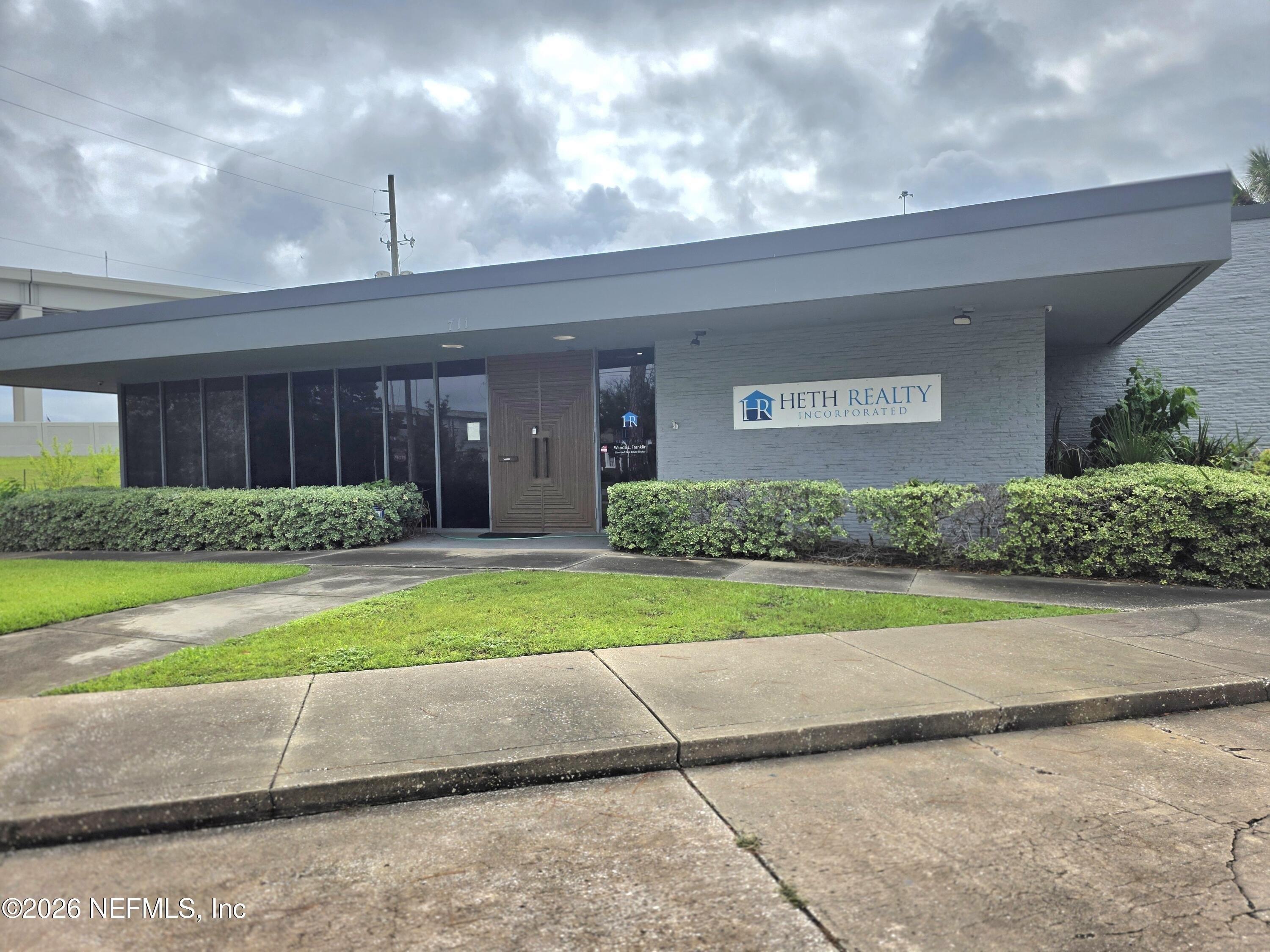 Property Image for 711 MARGARET Street