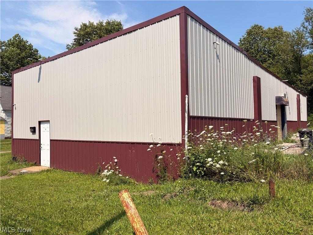Property Image for 1600 Albert Street