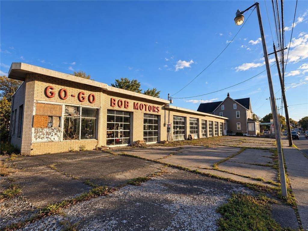 Property Image for 207 Broadway