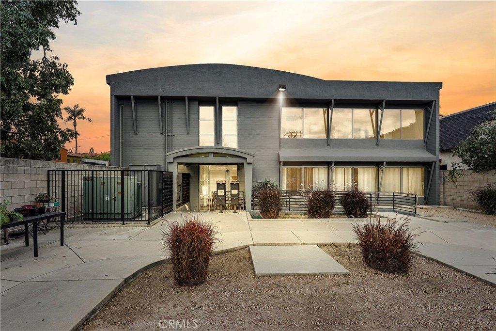 Property Image for 2215 N Broadway