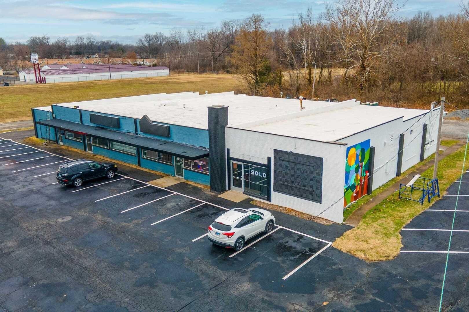 Property Image for 828 E Main Street