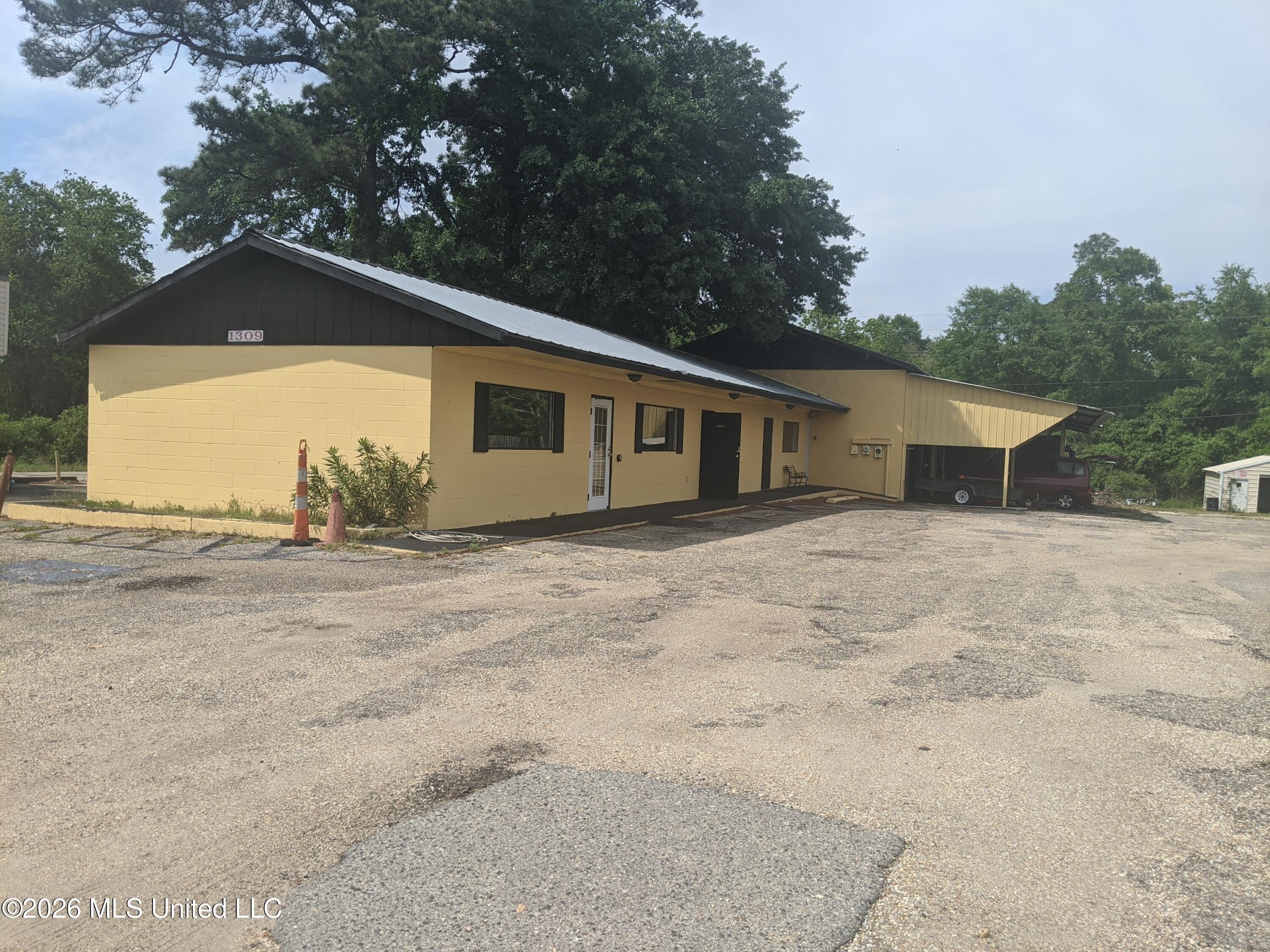 Property Image for 1309 Bienville Boulevard