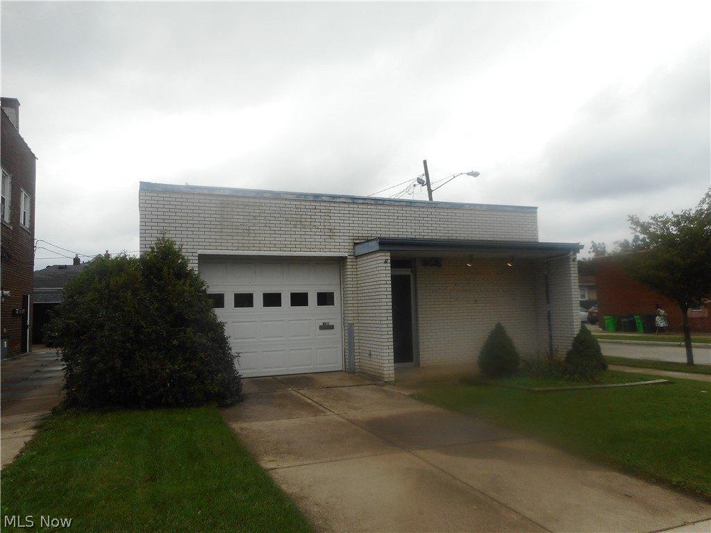 Property Image for 554 E 200 Street