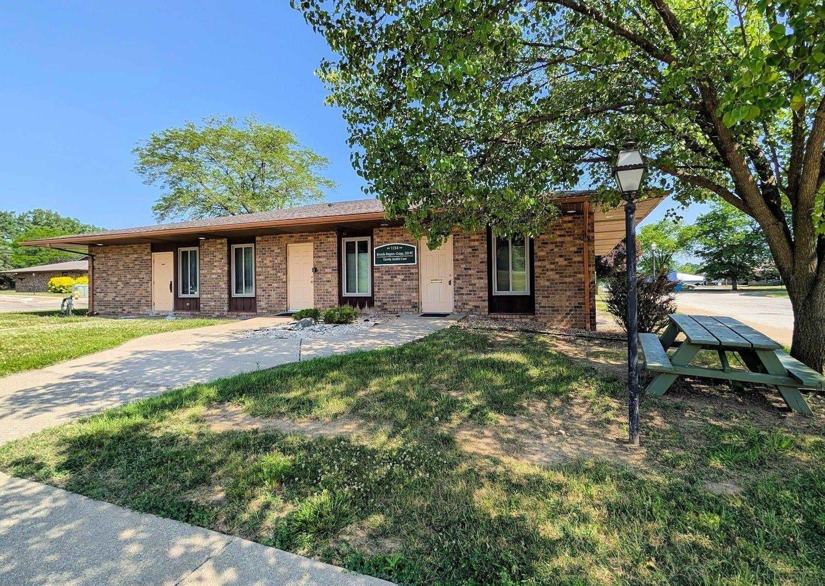 Property Image for 1134 S Linden Suite 6