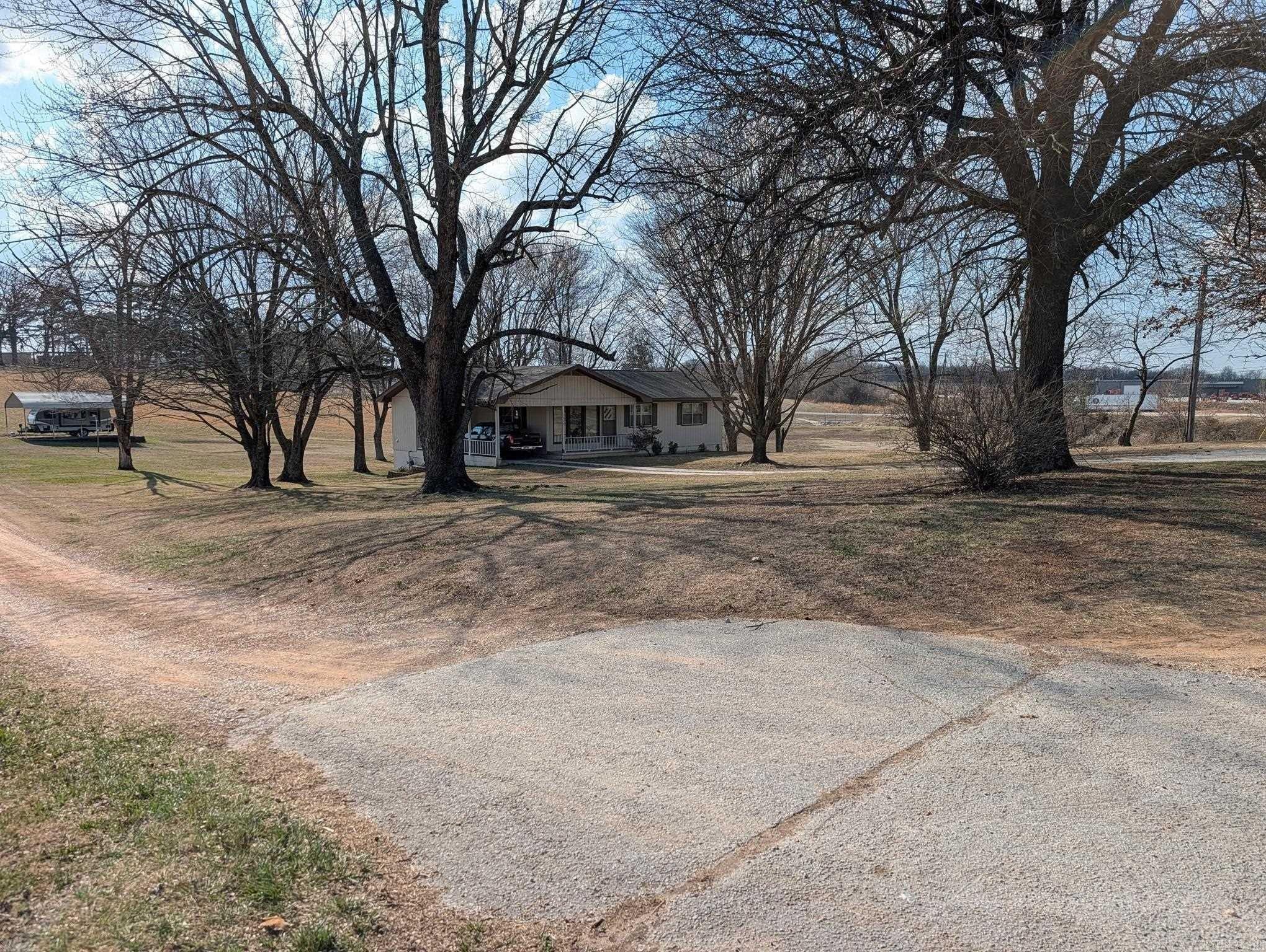 Property Image for 1520 N 65 Highway