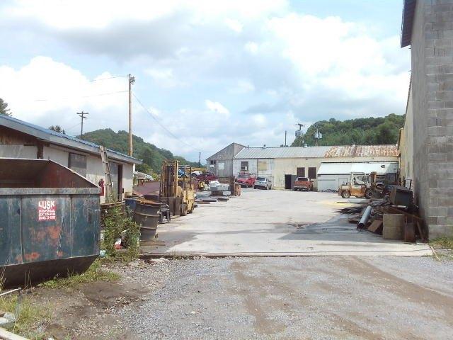 Property Image for 5857 Airport Rd, Bluefield, WV 24701