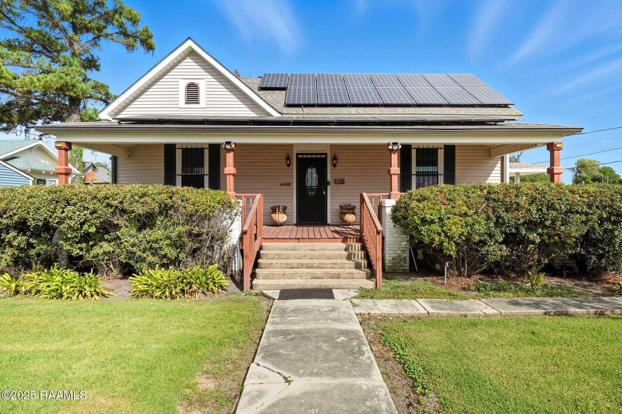 Property Image for 108 W Seventh Street