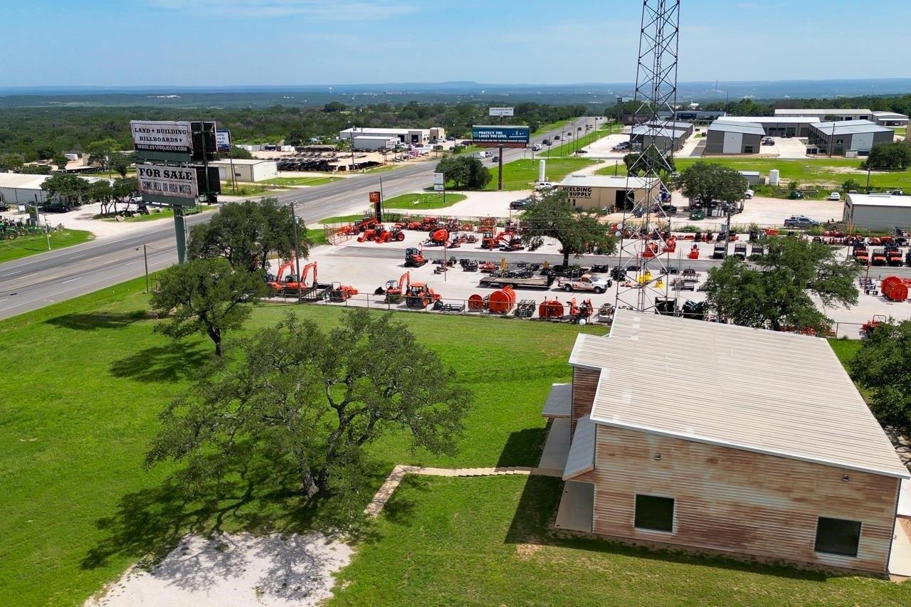 Property Image for 5526 N U.S. Highway 281