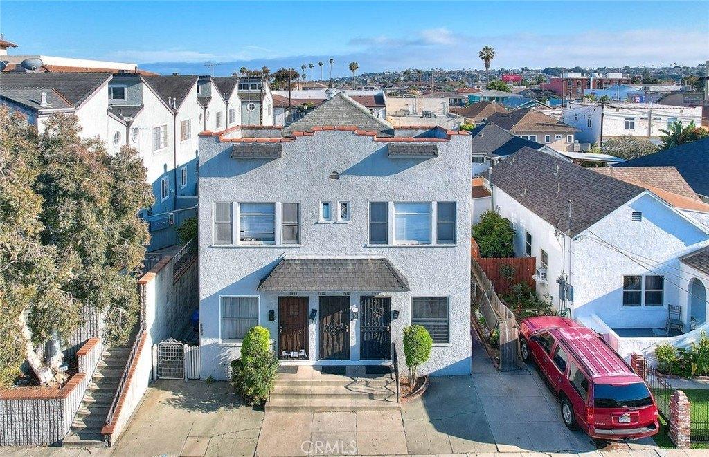 Property Image for 629 W 8th W