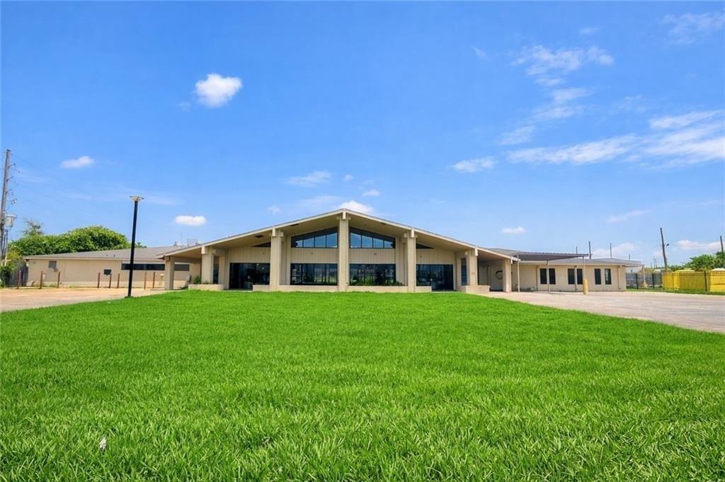 Property Image for 535 Commerce St, Gretna, LA 70056