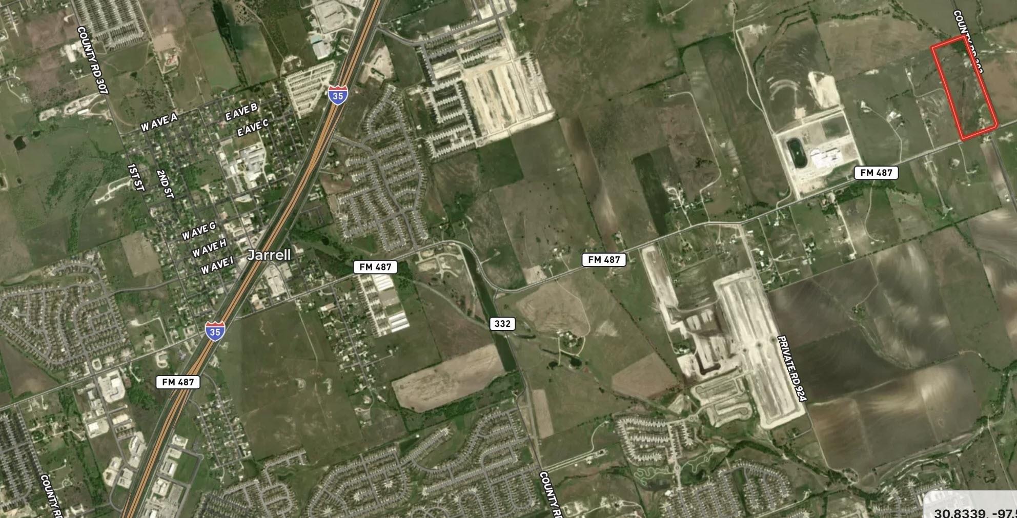 Property Image for 2833 E Fm 487