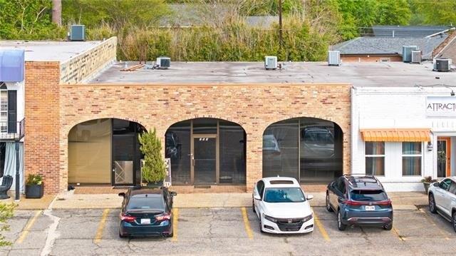 Property Image for 753 ROBERT Boulevard