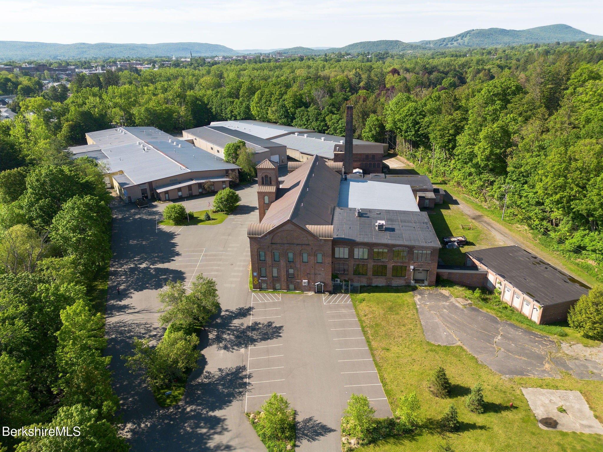 Property Image for 125 Pecks Rd