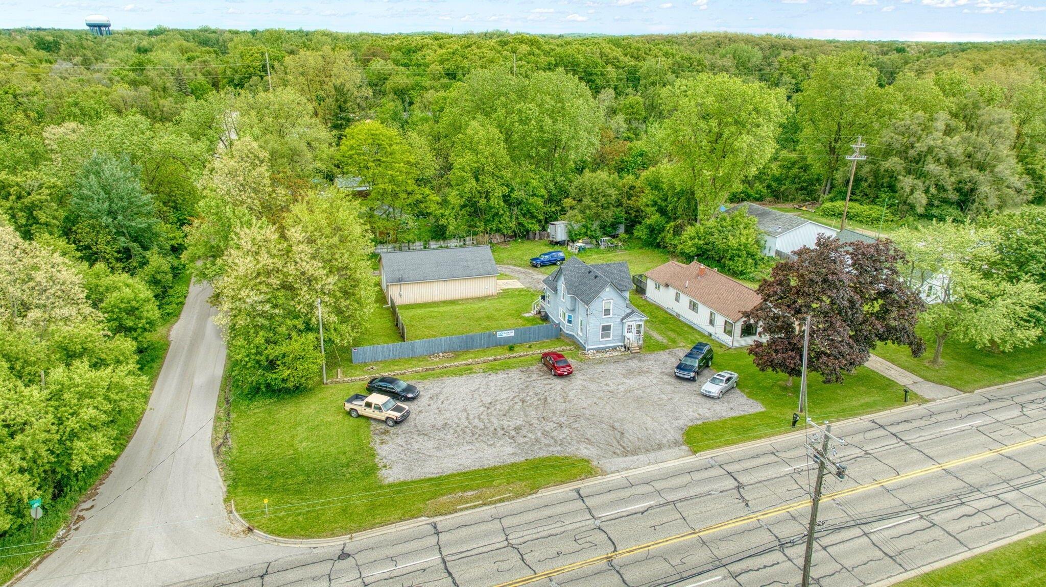 Property Image for 2716 Page Ave, Jackson, MI 49203