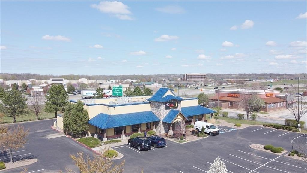 Property Image for 19800 E Valley View Parkway