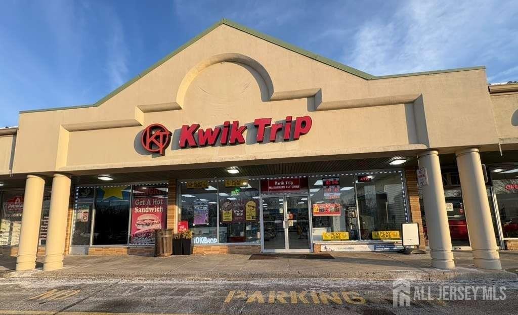 Property Image for 900 Easton Avenue