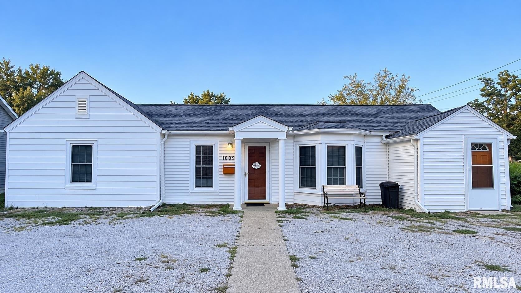 Property Image for 1009 W ASH Street