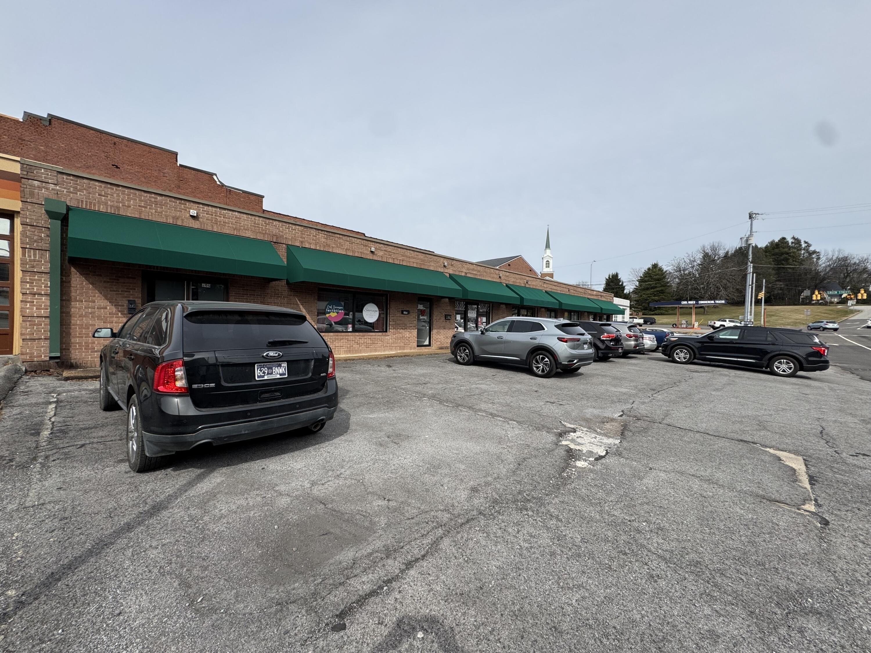 Property Image for 206-216 E Madison Avenue