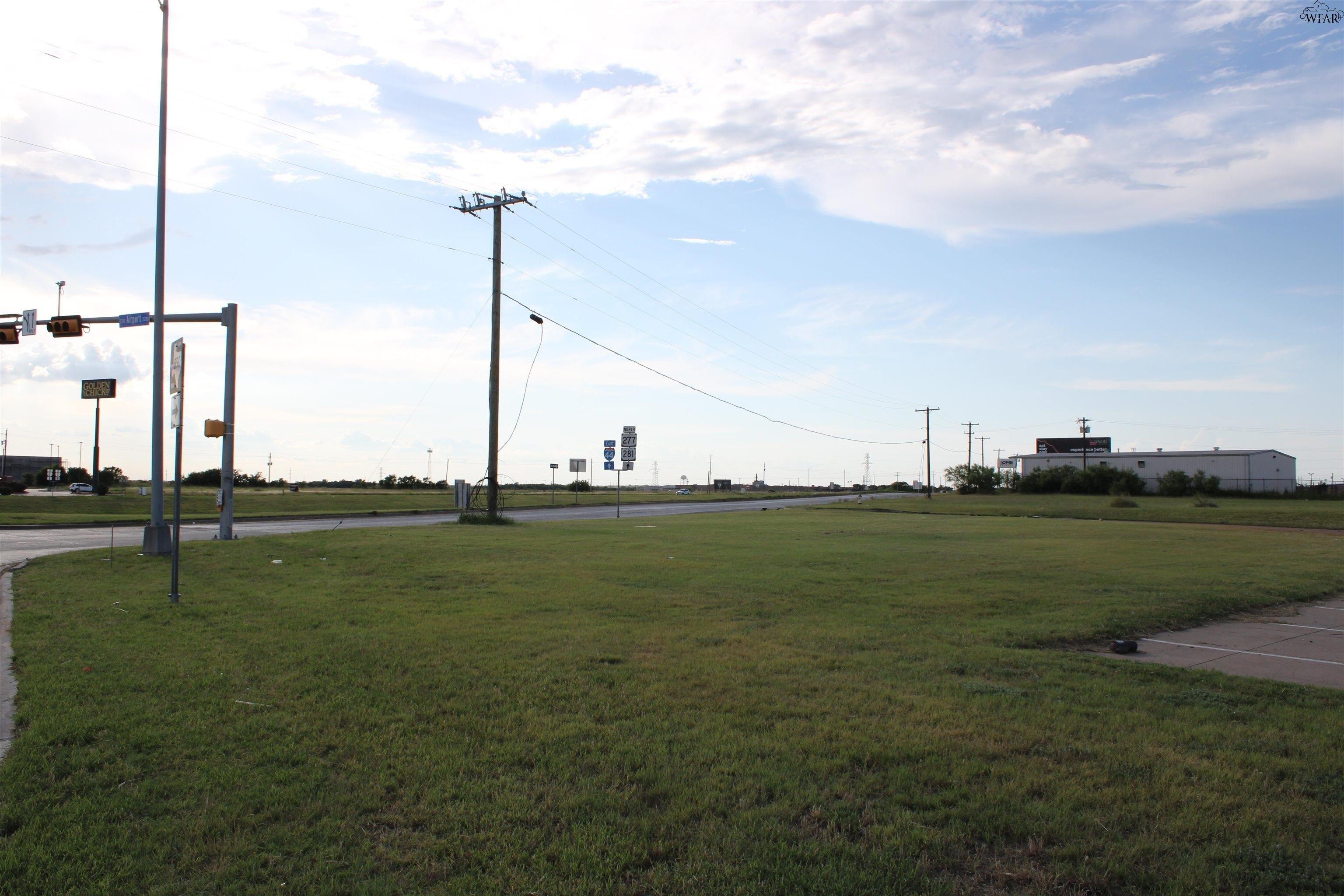 Property Image for 2901 Central Freeway