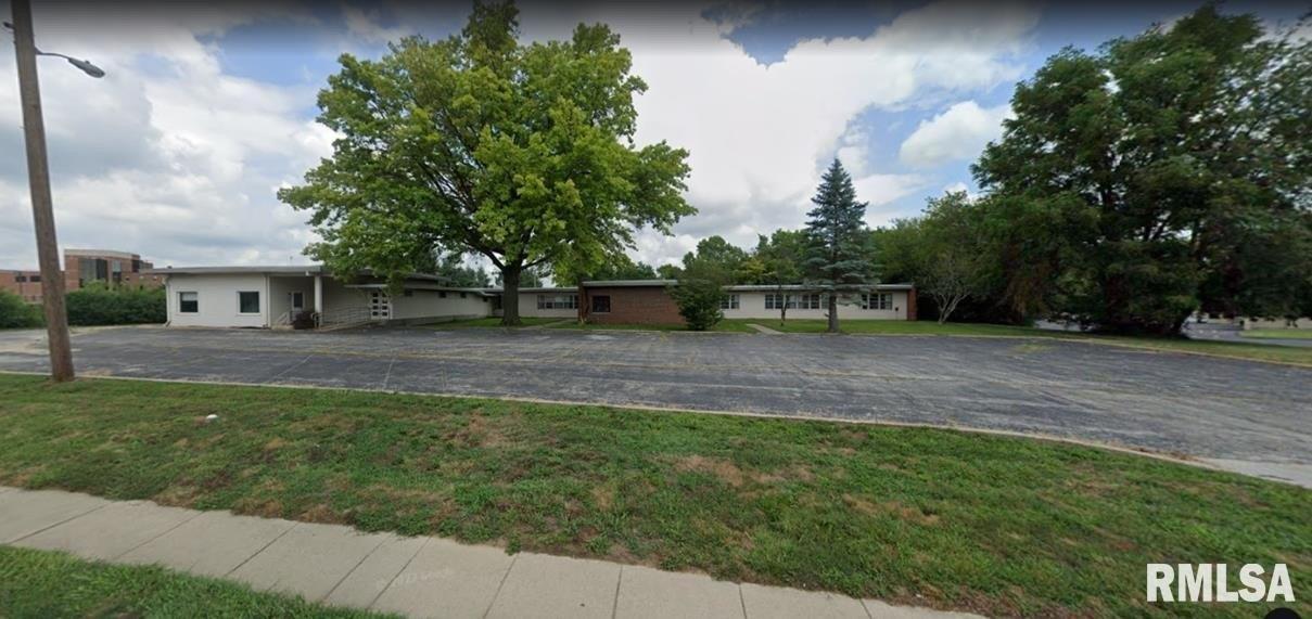 Property Image for 1500 W WALNUT Street