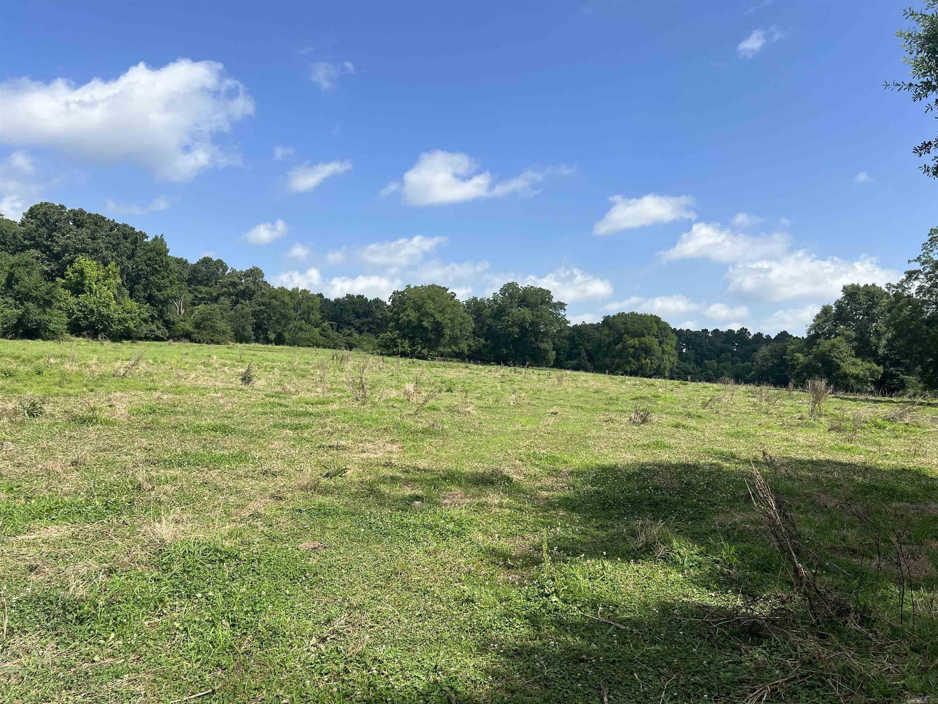 Property Image for 901 E Collin Raye