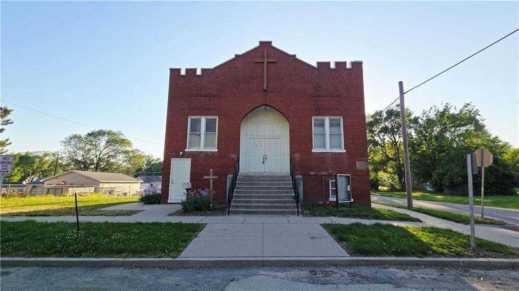 Property Image for 2802 S 19th Street