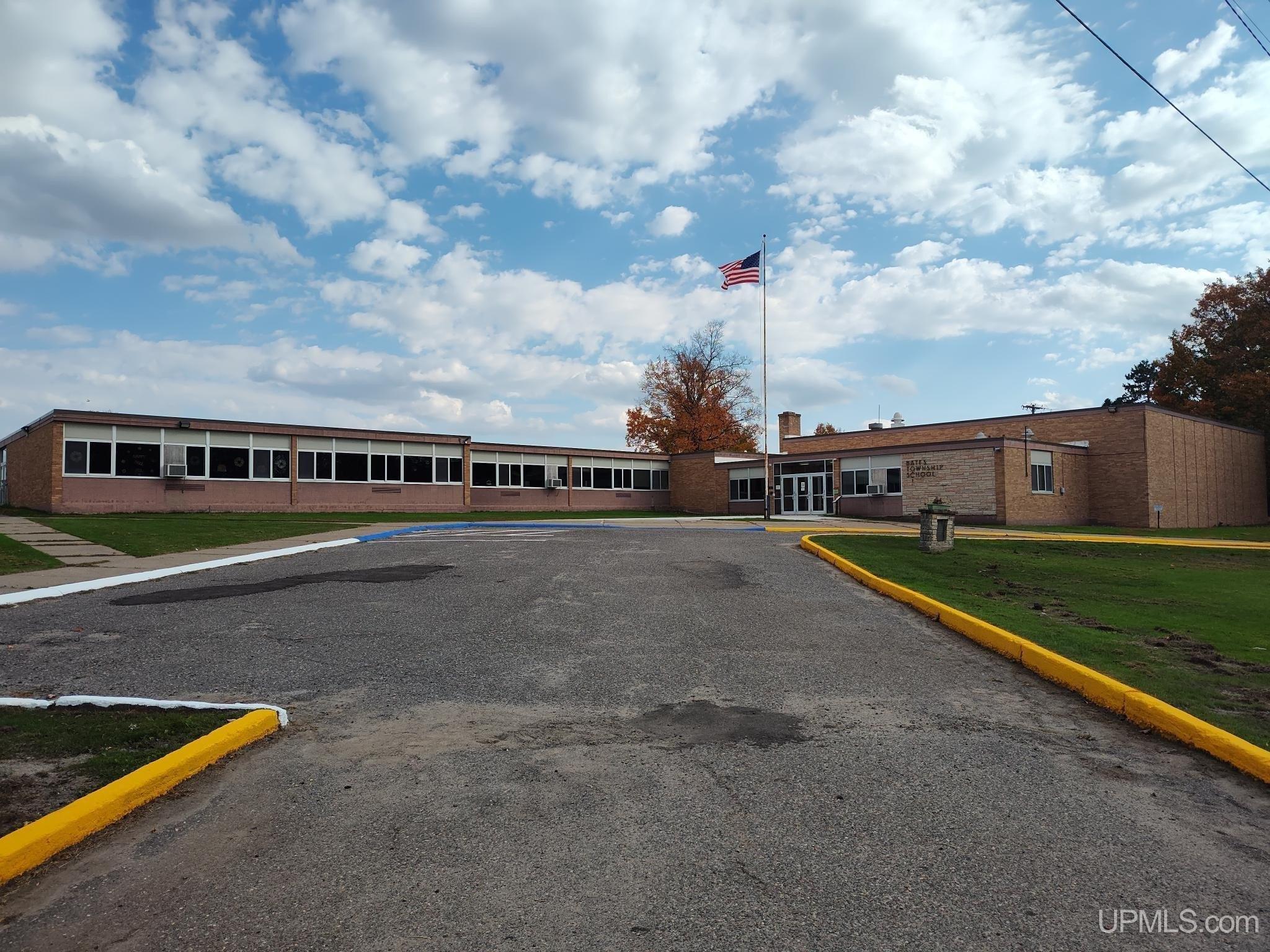Property Image for 3257 US2 Highway