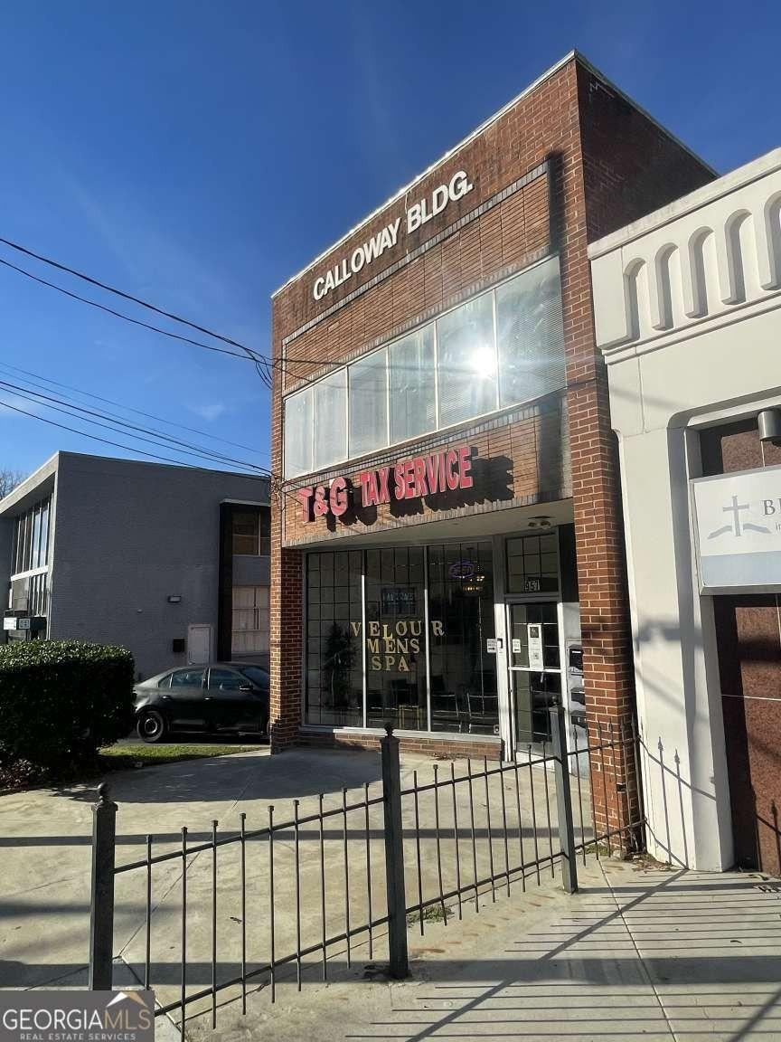 Property Image for 957 M L King Jr Drive NW