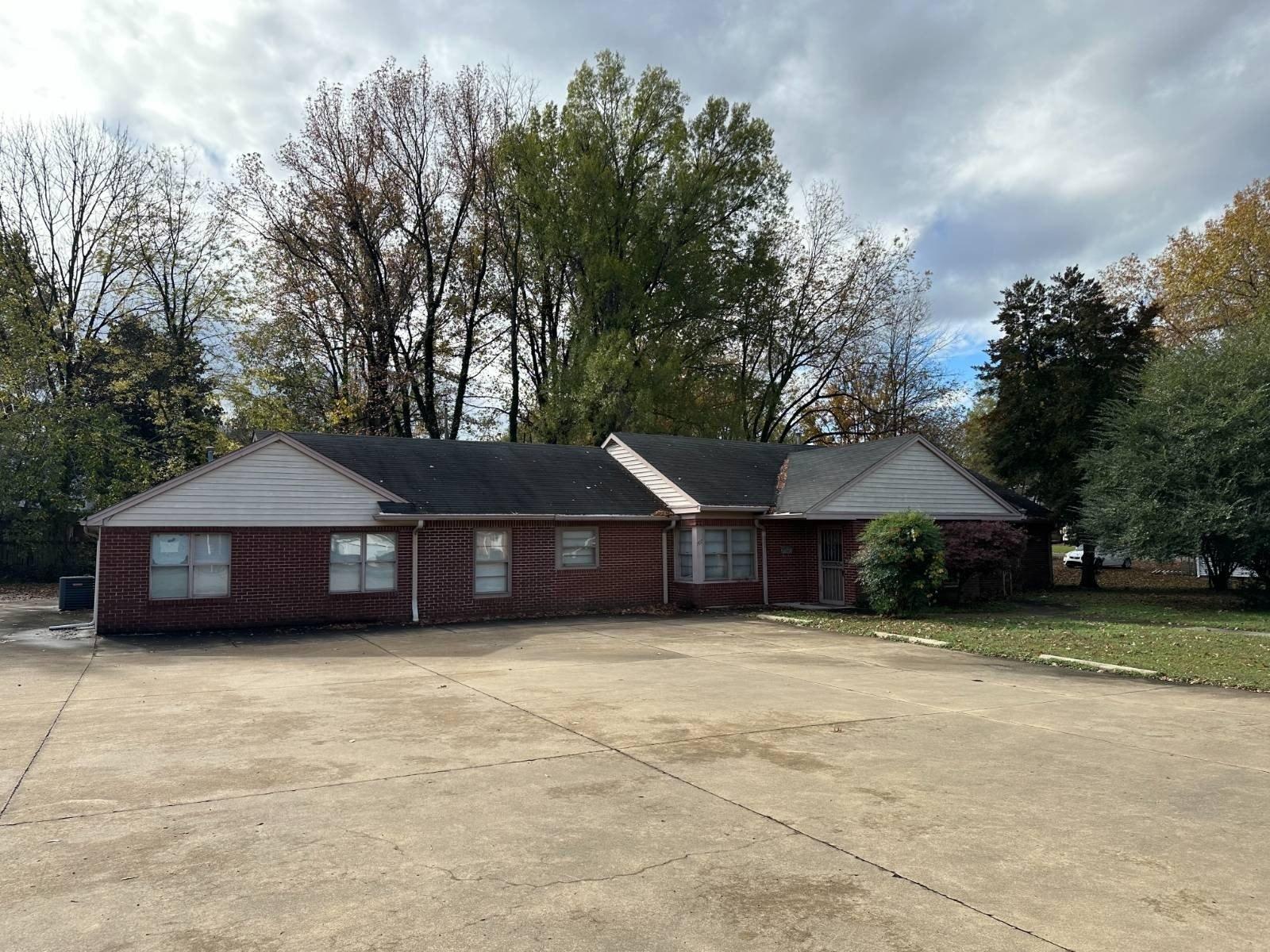 Property Image for 707 E Wood St