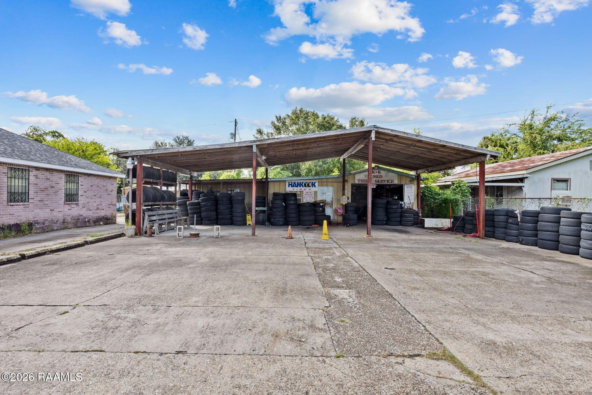 Property Image for 1613 S Hopkins Street