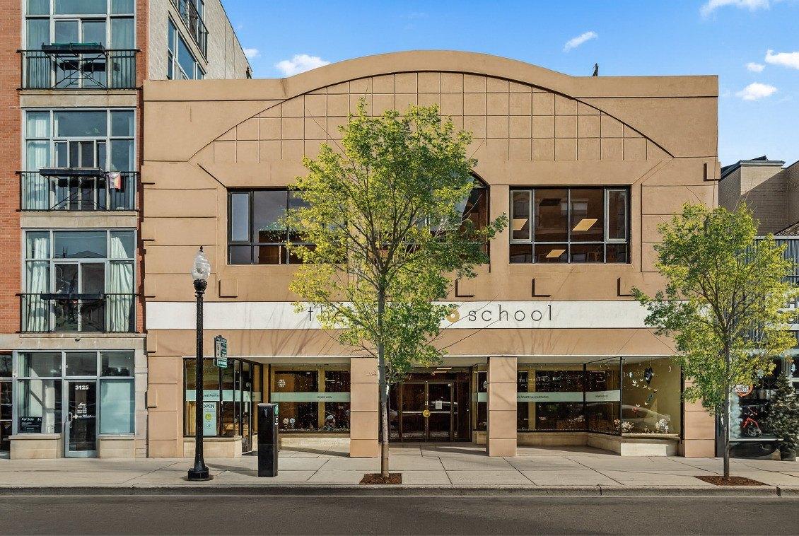 Property Image for 3121 N Lincoln Avenue