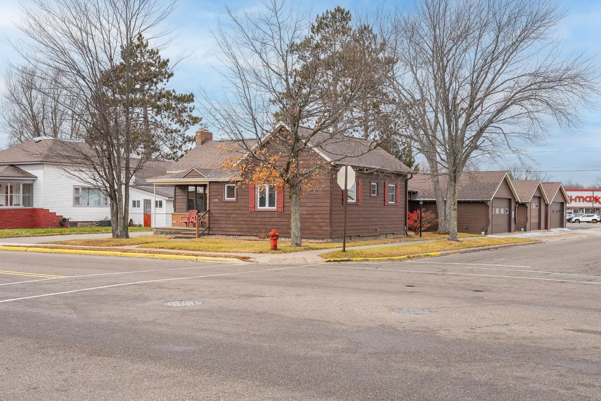 Property Image for 11 Keenan St W