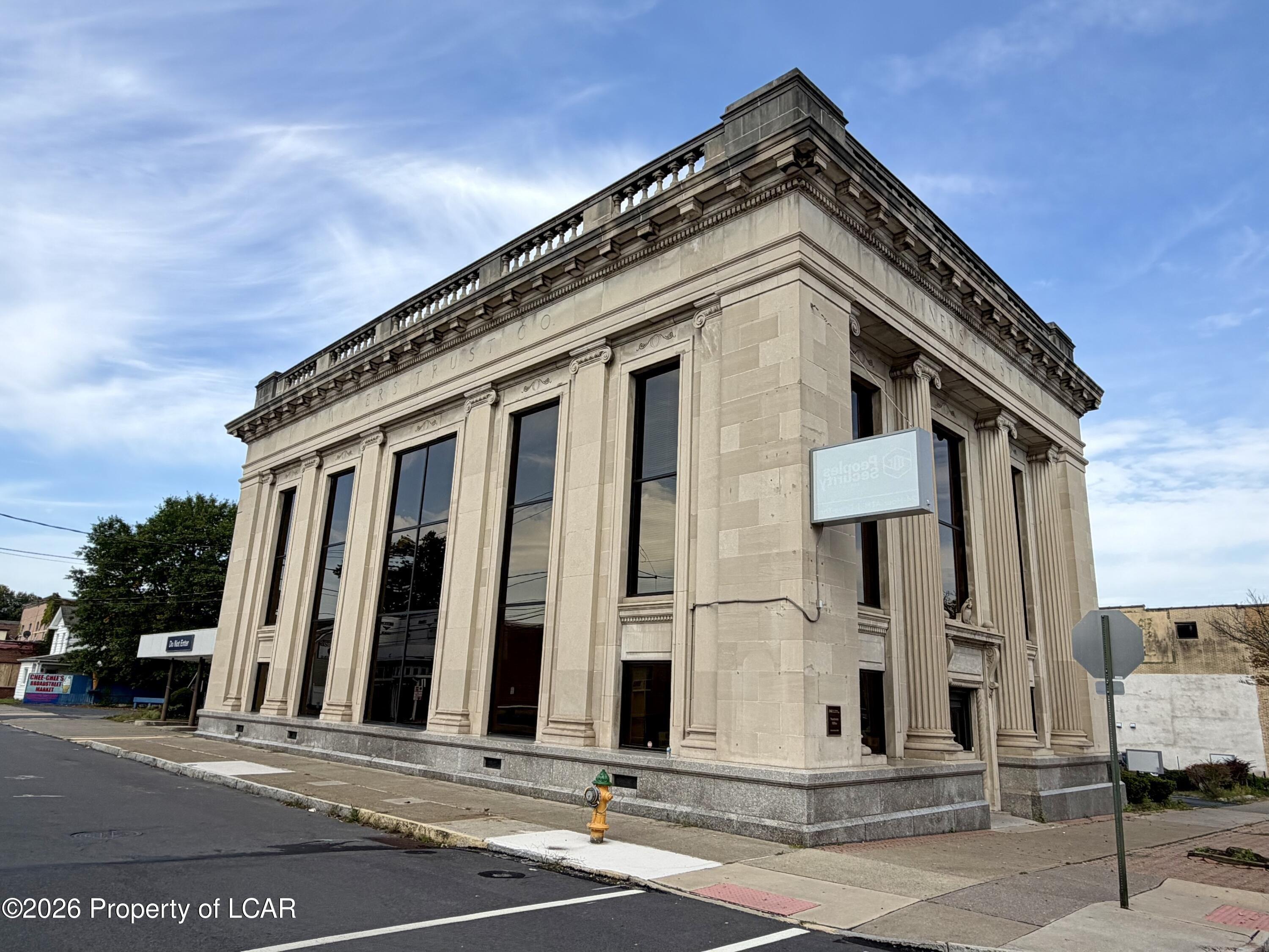 Property Image for 194 S Market Street
