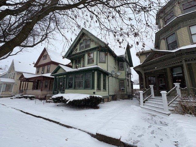 Property Image for 18 Madison Street