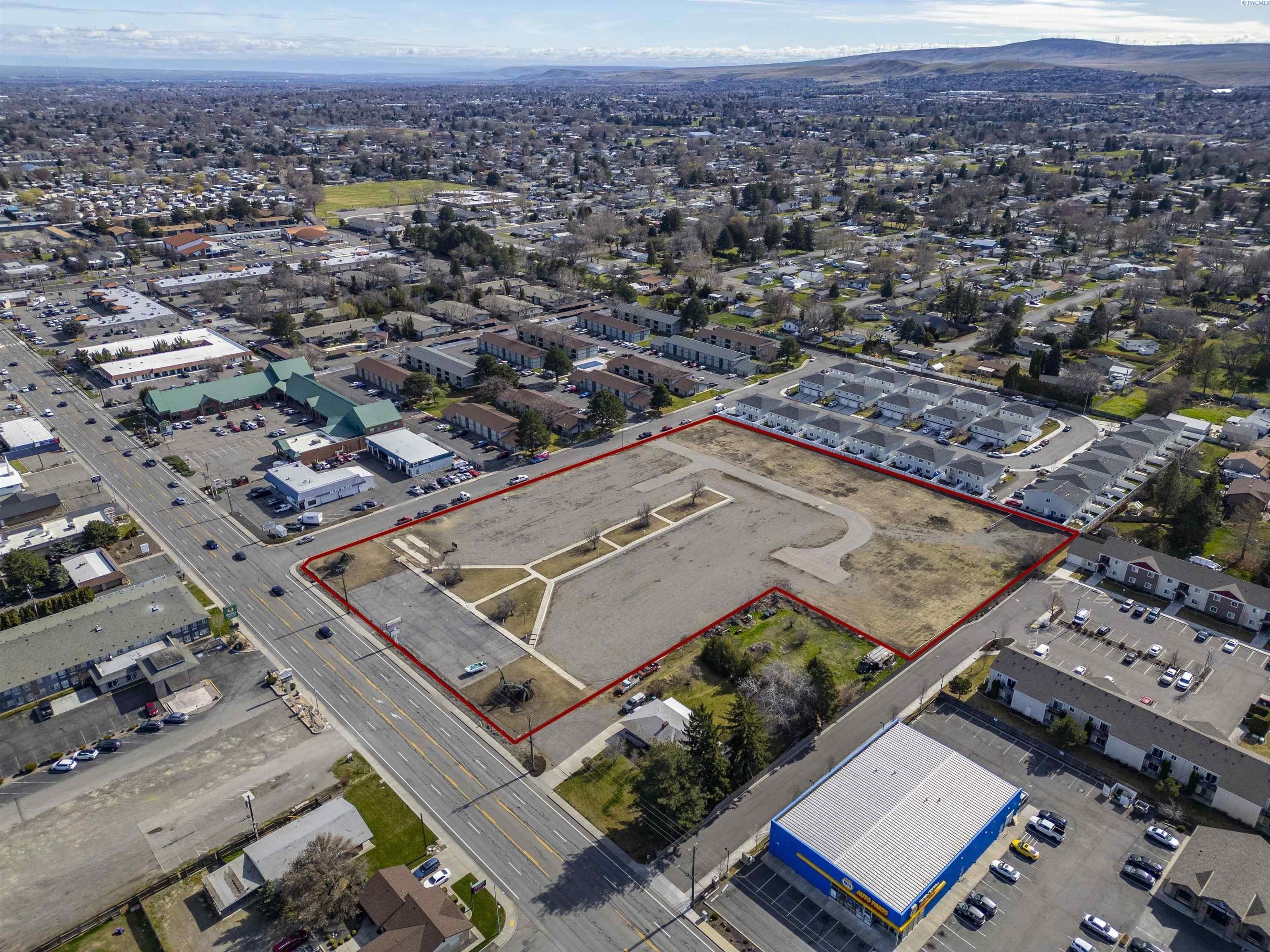 Property Image for 5705 W Clearwater Ave