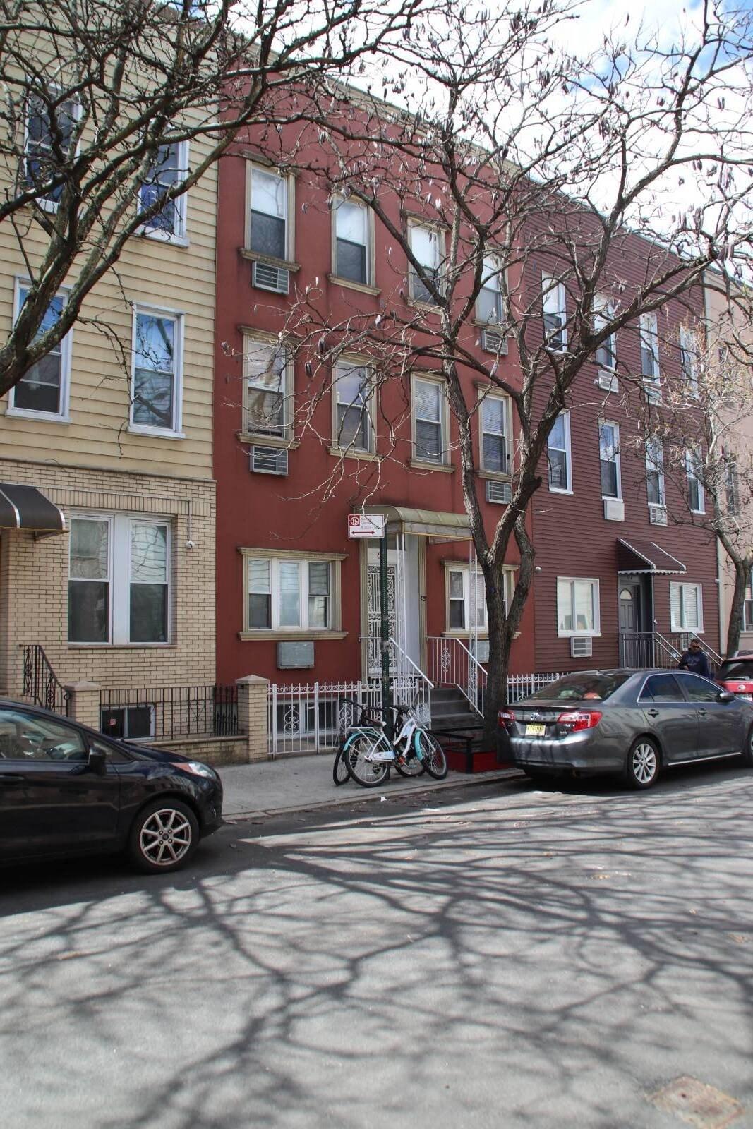 Property Image for 65 Jewel St