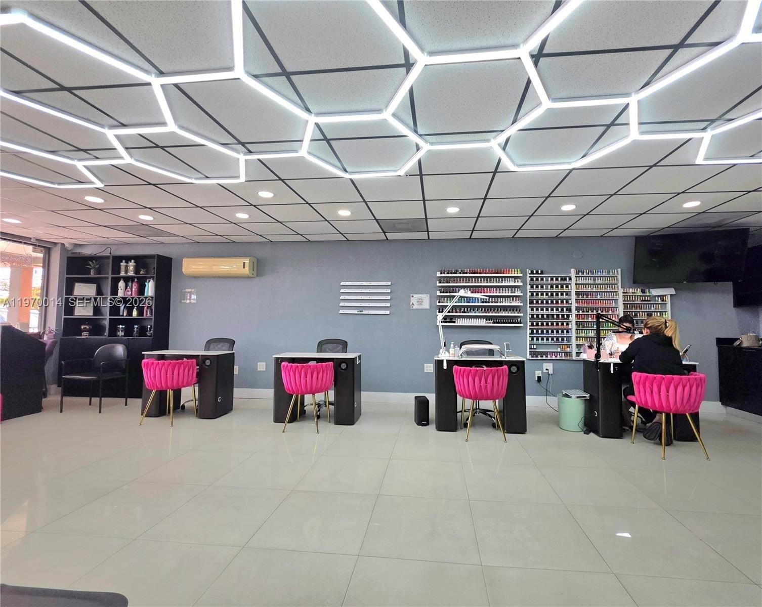 Property Image for 10873 SW 40th St