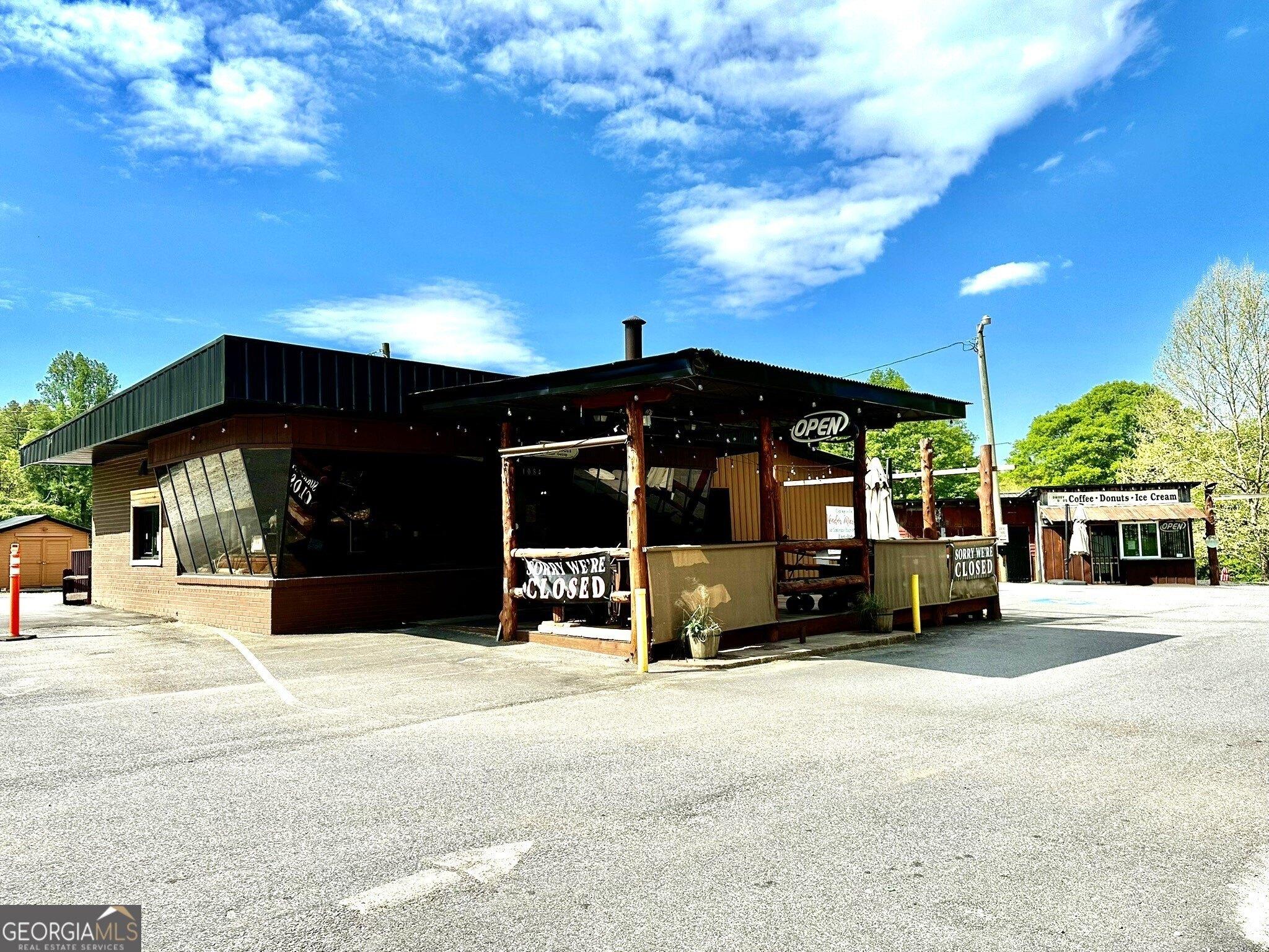 Property Image for 855 Hills Crossing Road