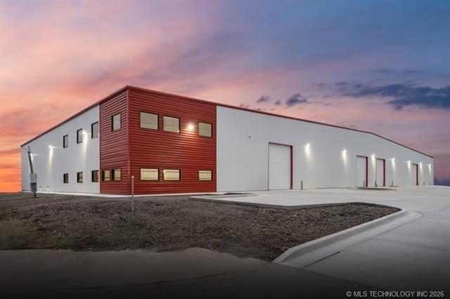 Property Image for 3000 N Florence Avenue