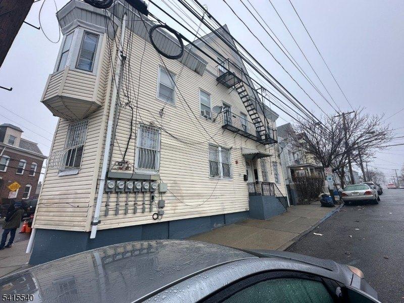 Property Image for 95 Lyon St