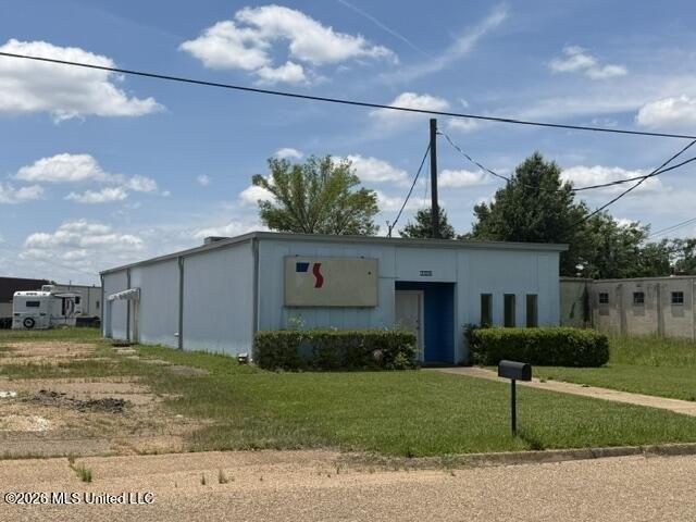 Property Image for 305 Lorenz Boulevard