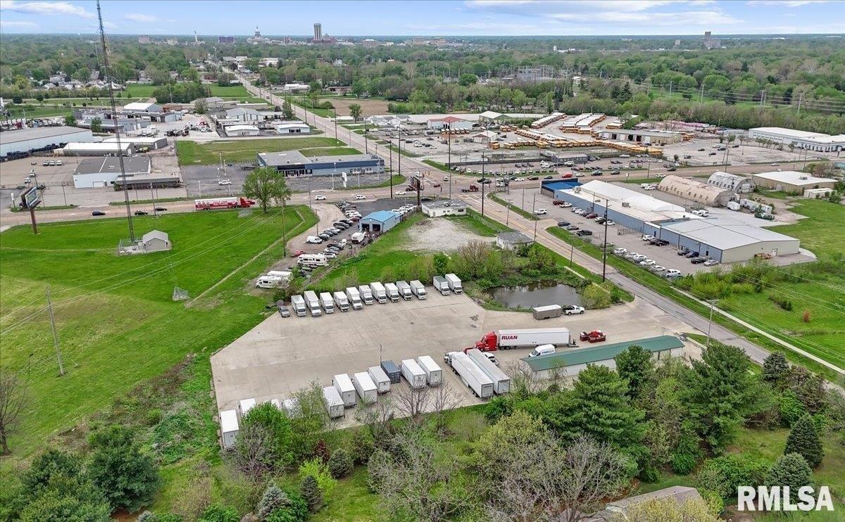Property Image for 3100 E COOK Street