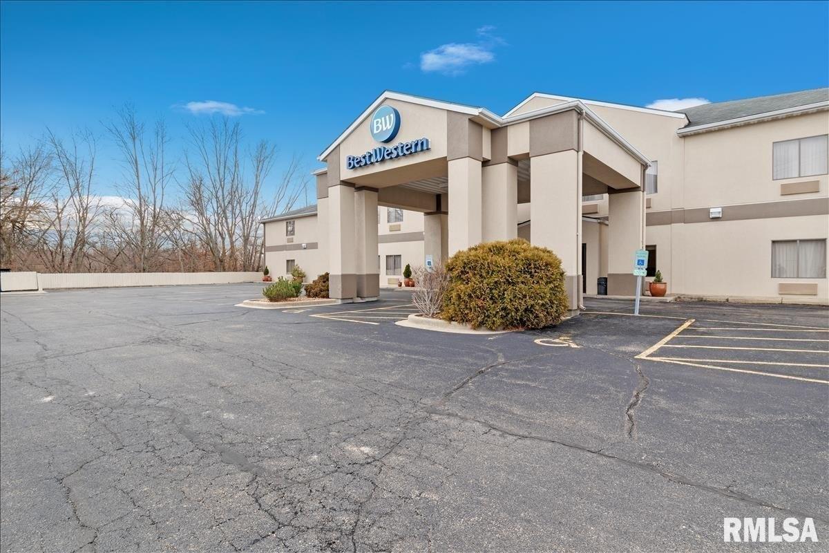 Property Image for 3440 E Clear Lake Avenue