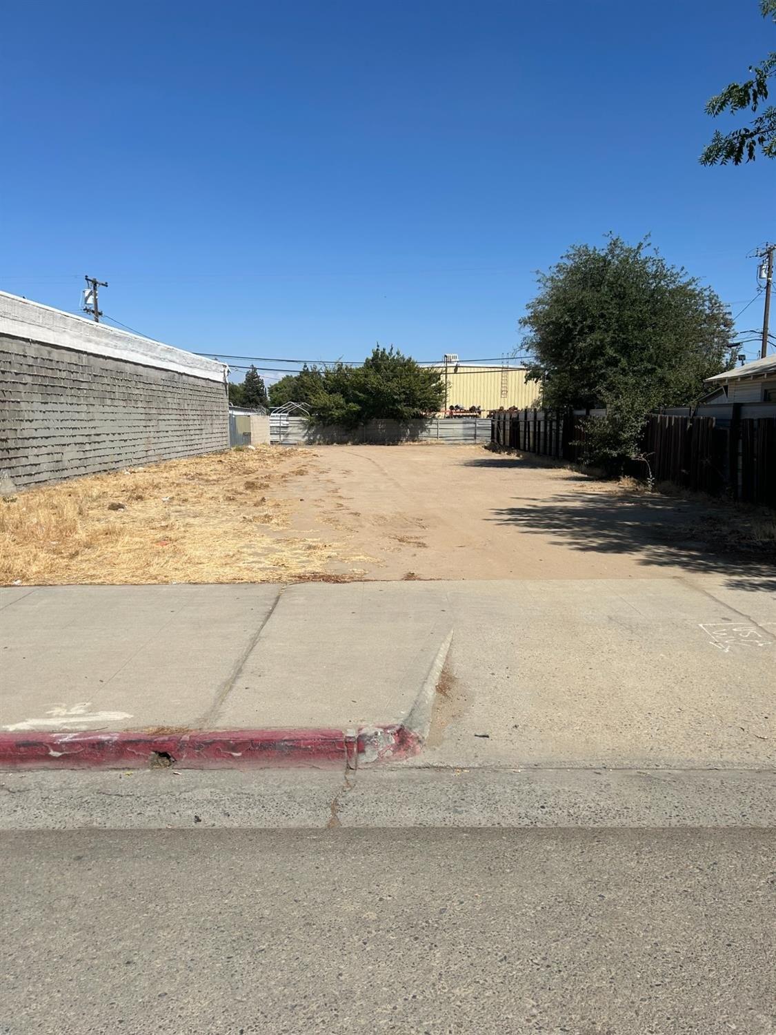 Property Image for 1220 N Abby Street