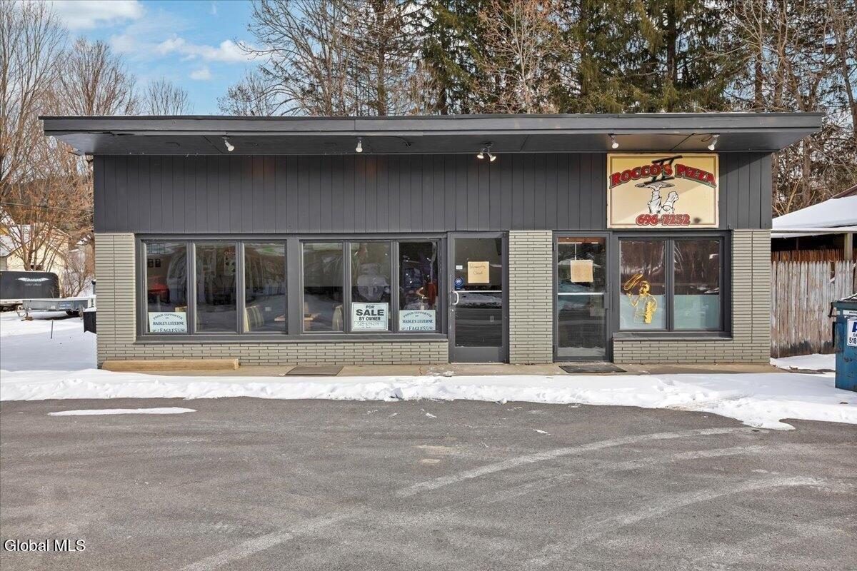 Property Image for 98 Lake Avenue