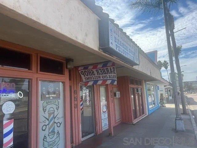 Property Image for 651-53 E. Valley Packway