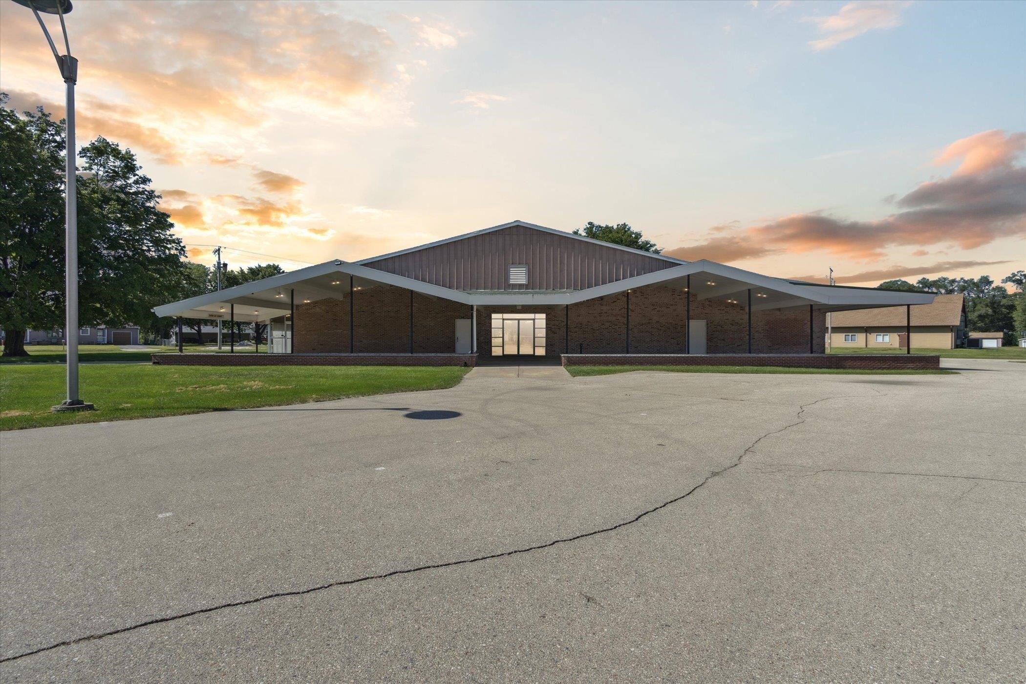 Property Image for 1125 E Cranston Road