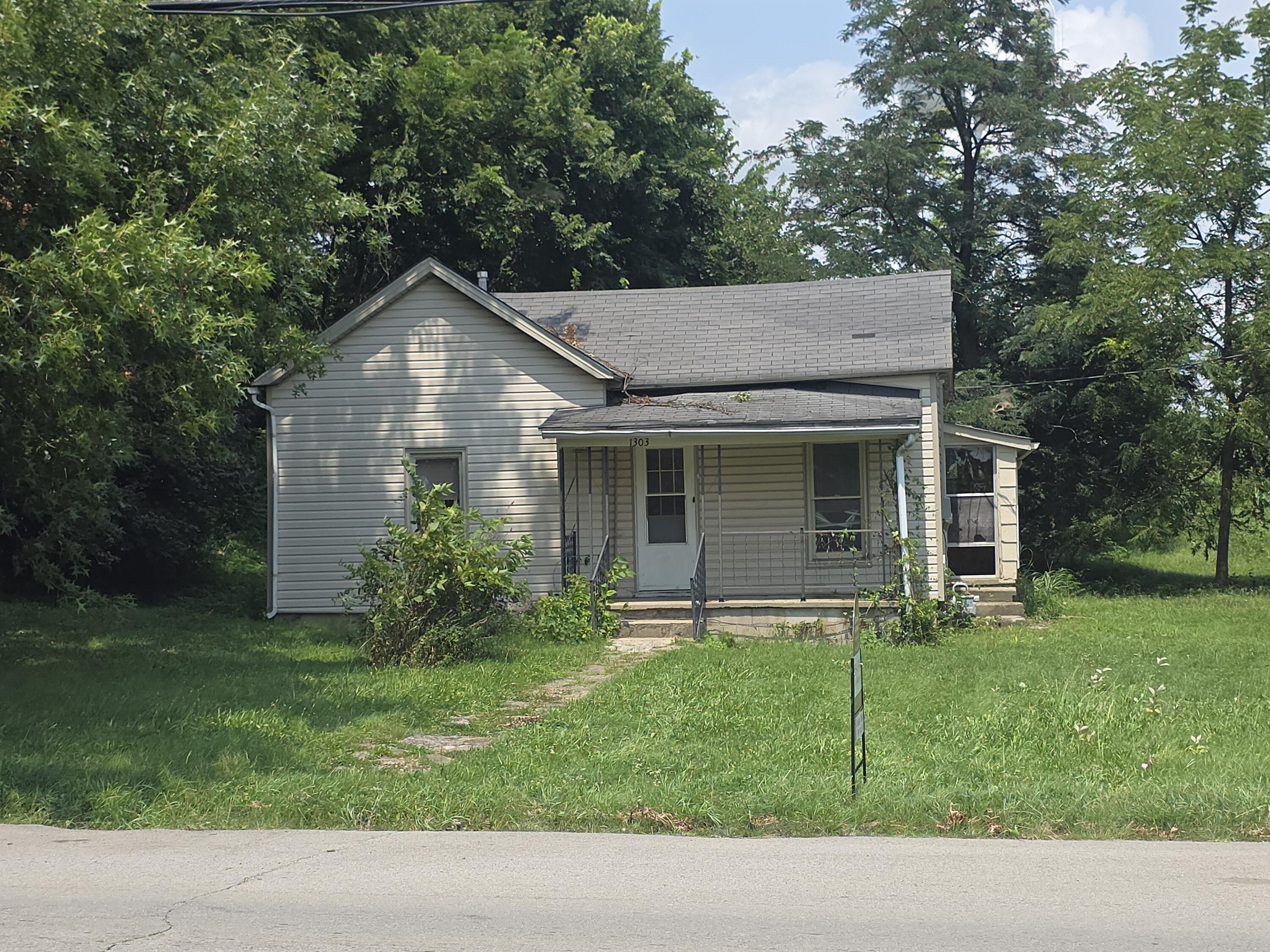 Property Image for 1303 E Main Street