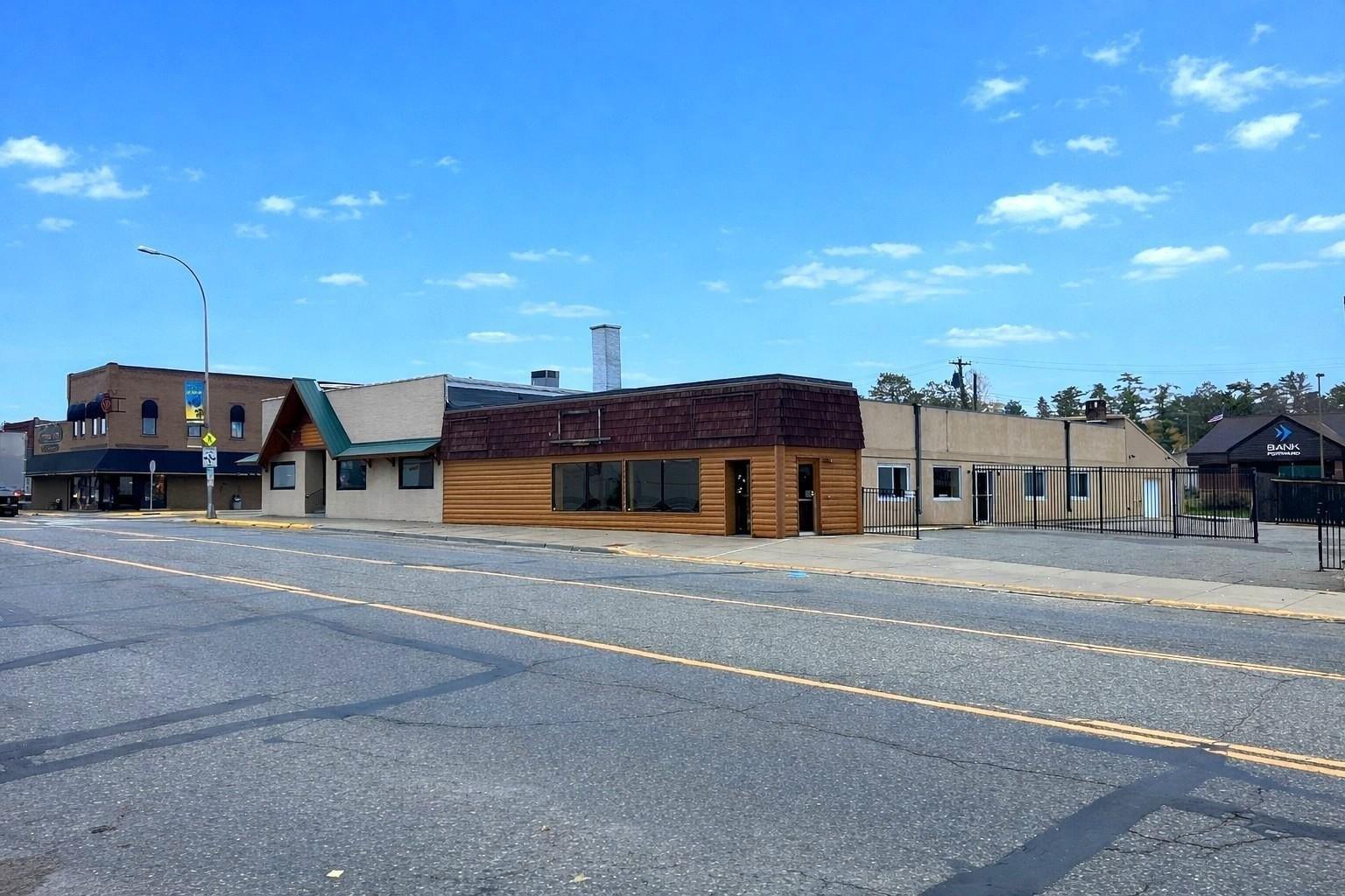 Property Image for 603 Minnesota Avenue W Entire Bldg